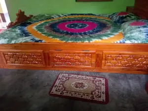 Mahogany Wooden Bed