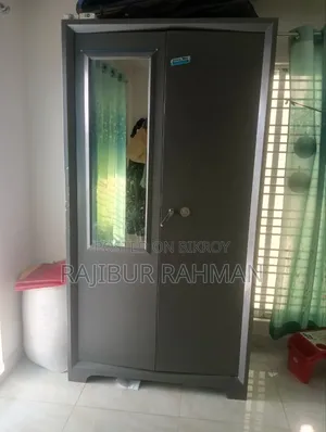 স্টিল আলমারি