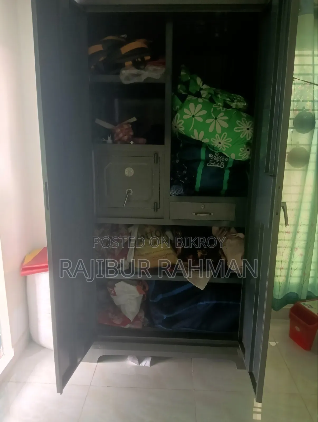 Steel Almirah