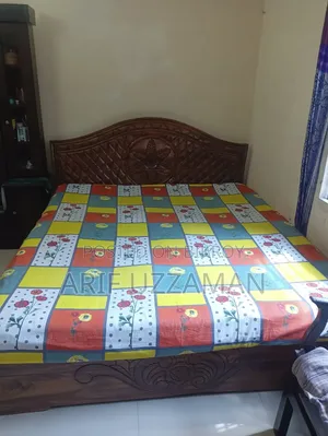 কাঠের খাট বিক্রি করা হবে