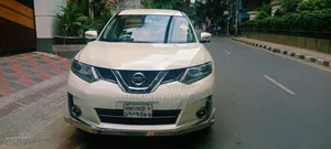 Nissan X-Trail 2.0 Hybrid FWD 2015 Pearl