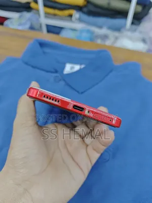 আইকিউওও ২৫৬ জিবি রেড