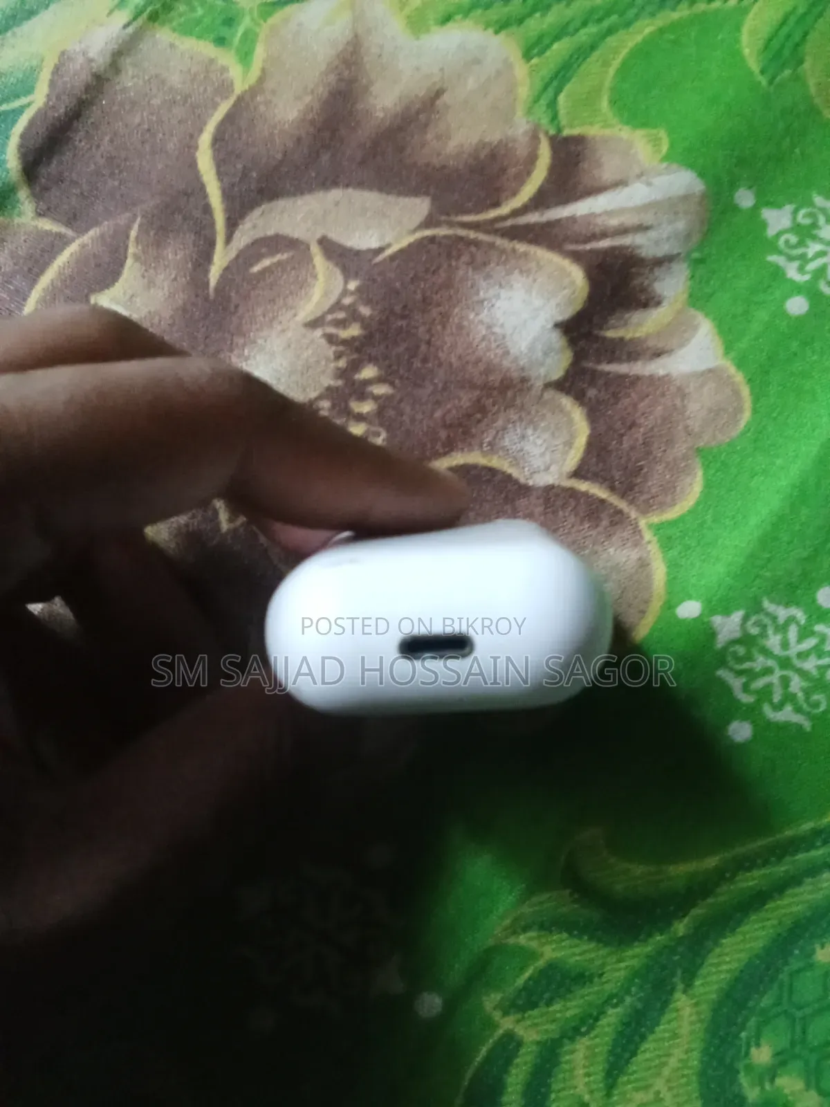 হেডফোন বিক্রি করব
