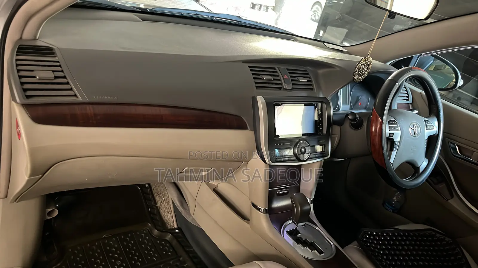 Toyota Premio 2012 Silver