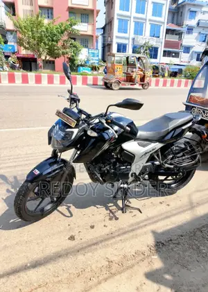 TVS Apache 160 4V 2022 Black