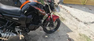 Yamaha FZ 2012 Red