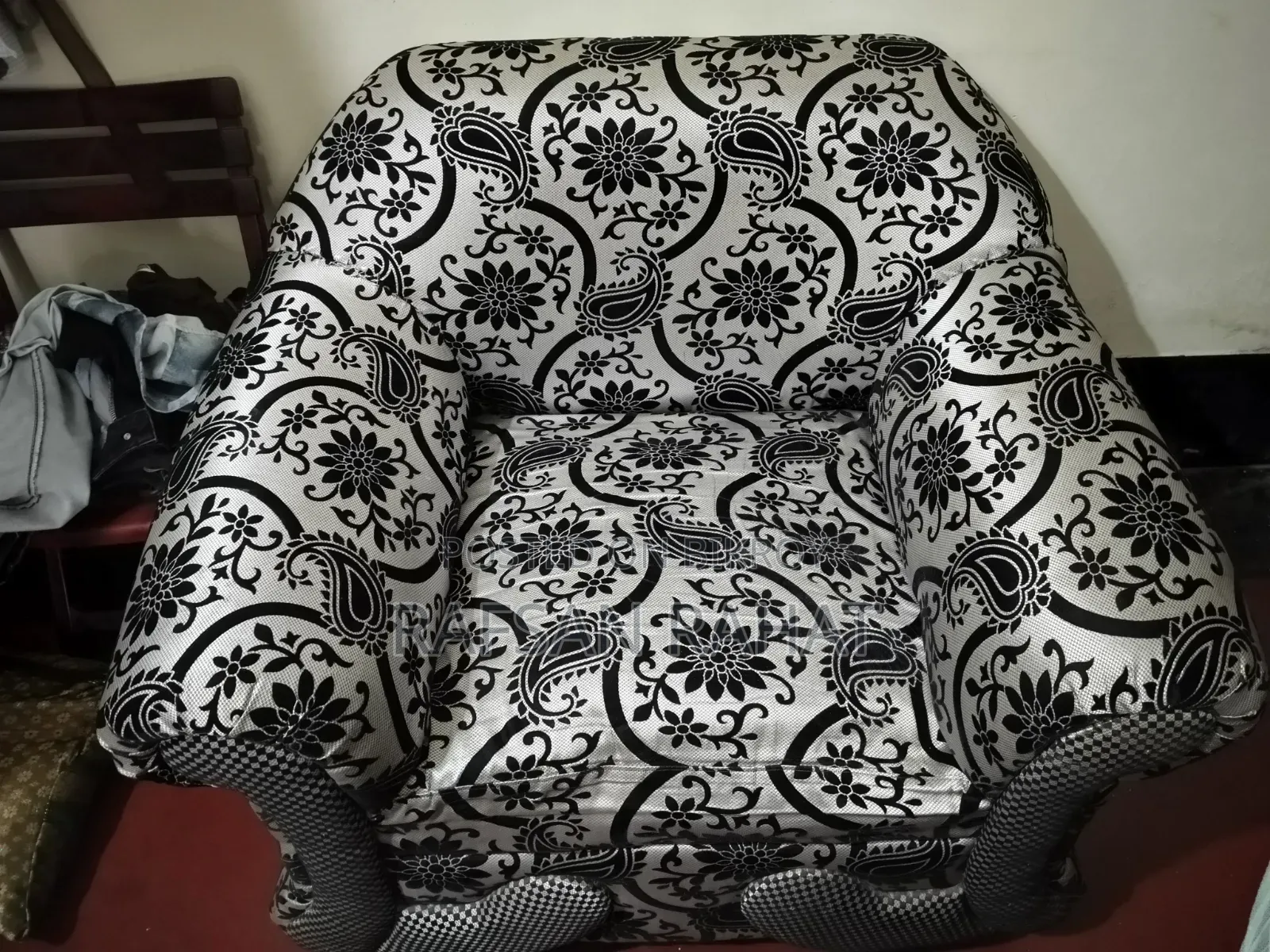 Sofa Set Very Good Condition Location Banorgati Bazar