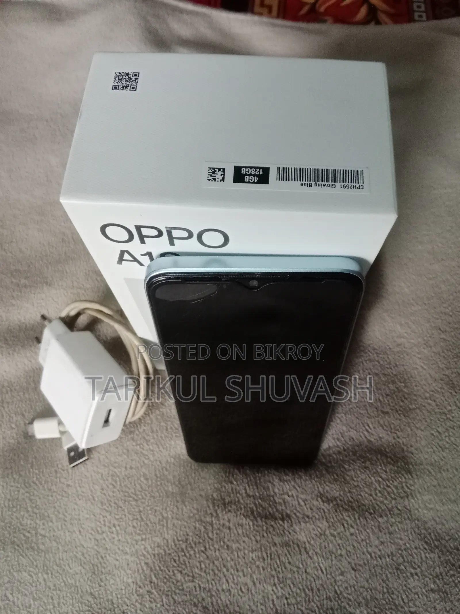 Oppo A18 128 GB Blue
