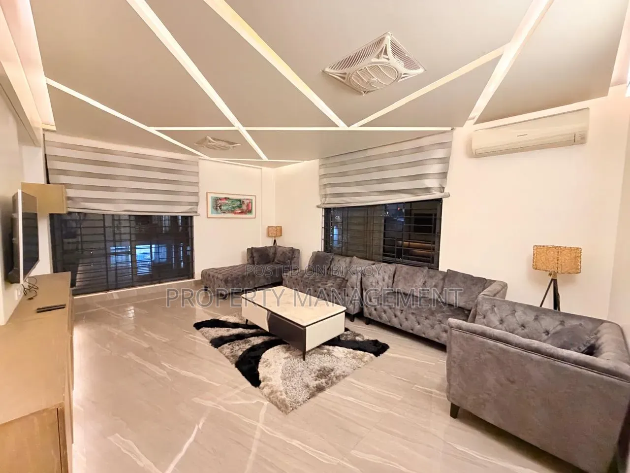 Furnished 4bdrm Apartment in Development by Owner, Gulshan for Rent