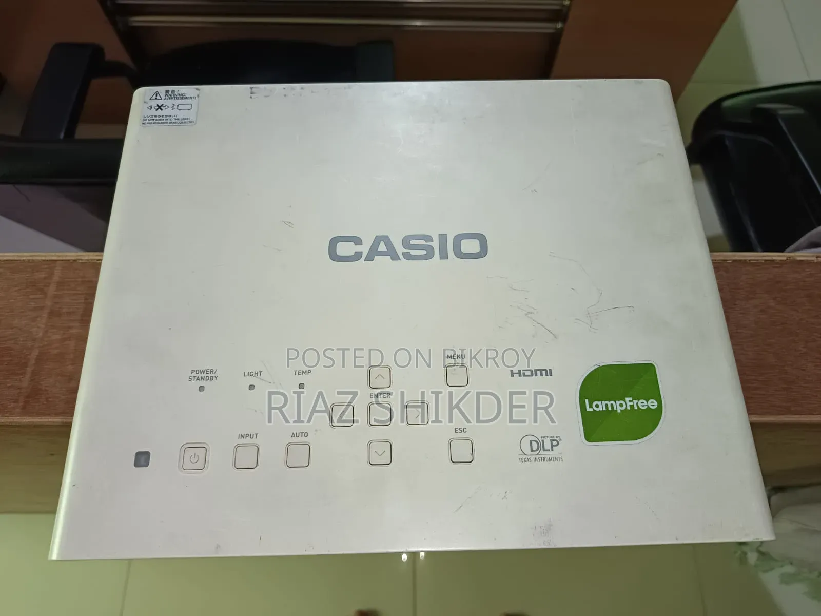 Casio Xj-M156 Projector