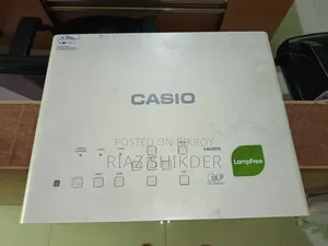Casio Xj-M156 Projector