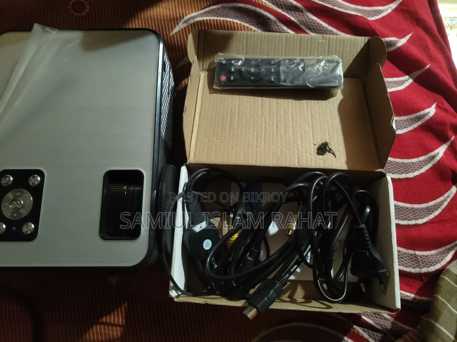 একটি ব্যাবহৃত প্রজেক্টের বিক্রি করা হবে।