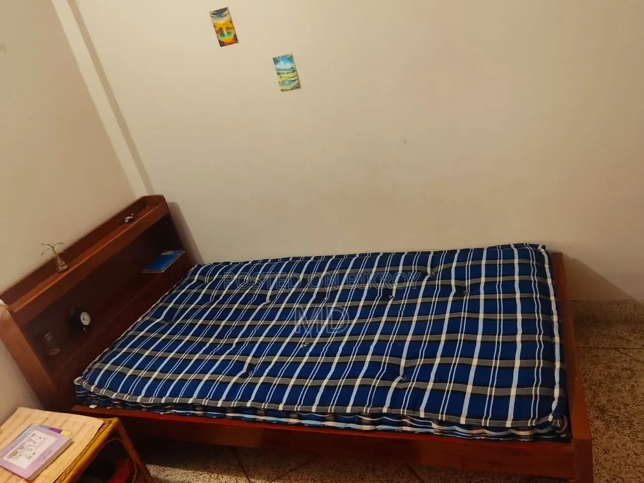 Regular Bed With Mattresses