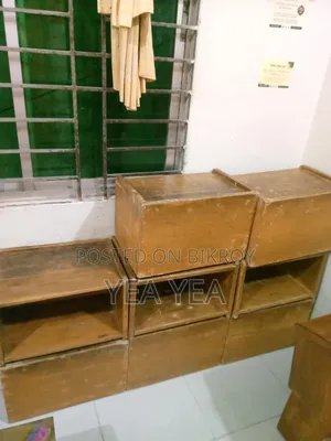 12 Single Study Benches and 2 Desks