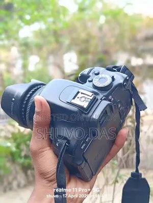 DSLR Camera