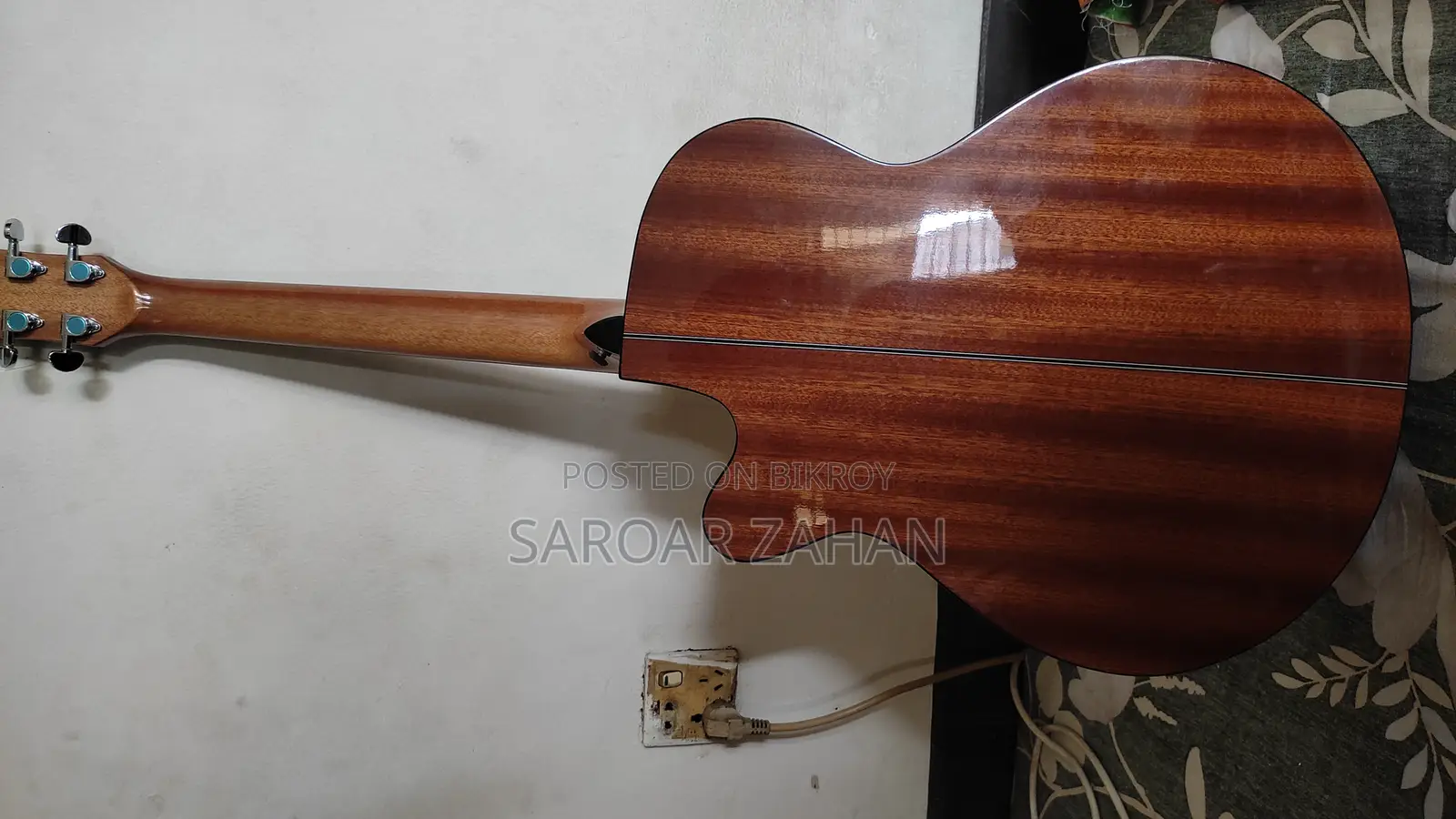 Acoustic Guitar