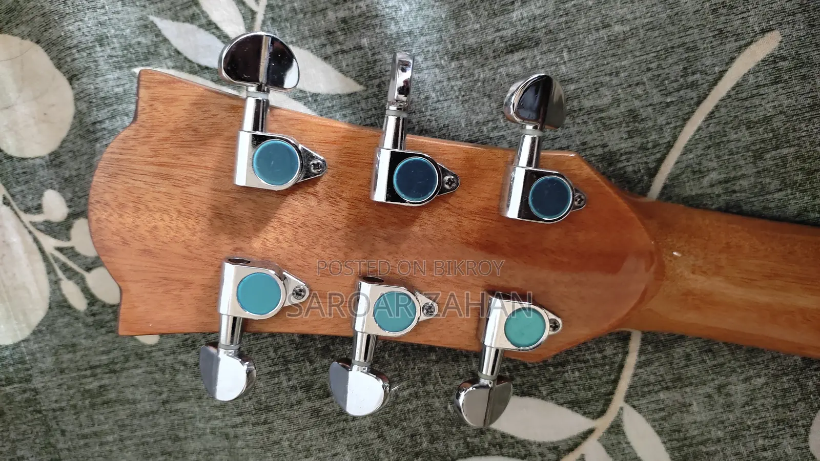 Acoustic Guitar
