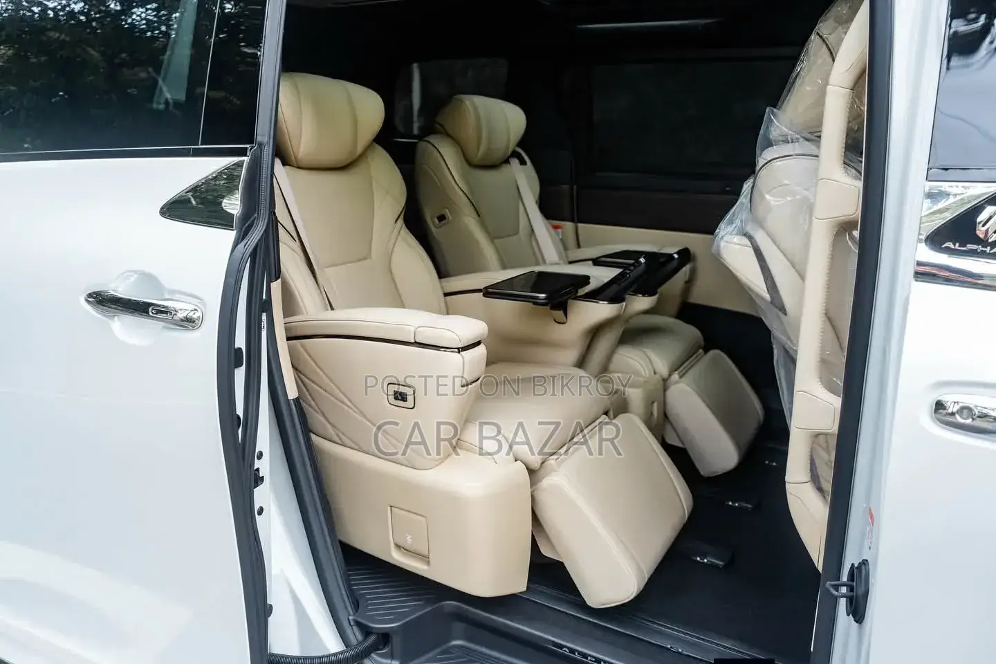 Toyota Alphard 2.5 Hybrid AWD 2023 Pearl