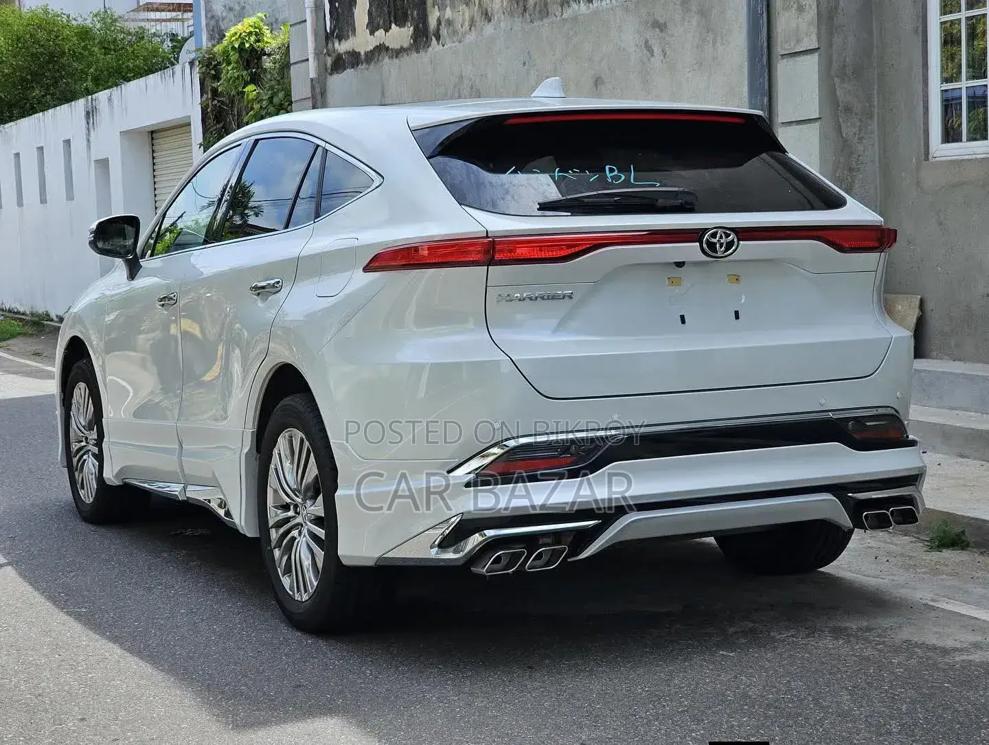 Toyota Harrier Hybrid Z 2023 Pearl