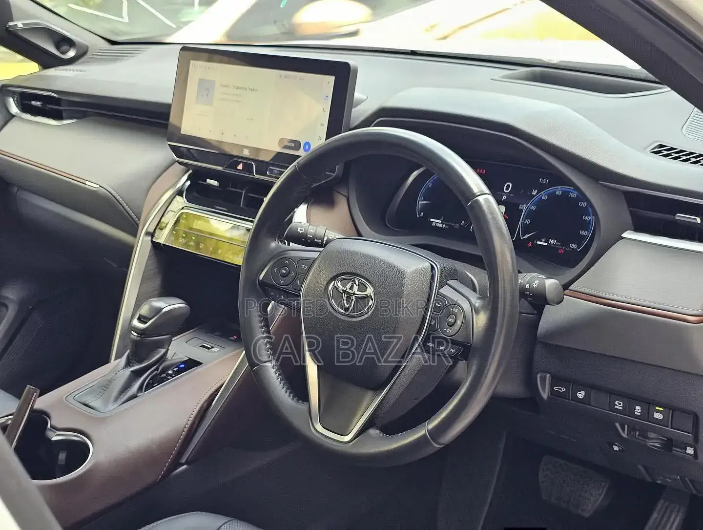Toyota Harrier Hybrid Z 2023 Pearl