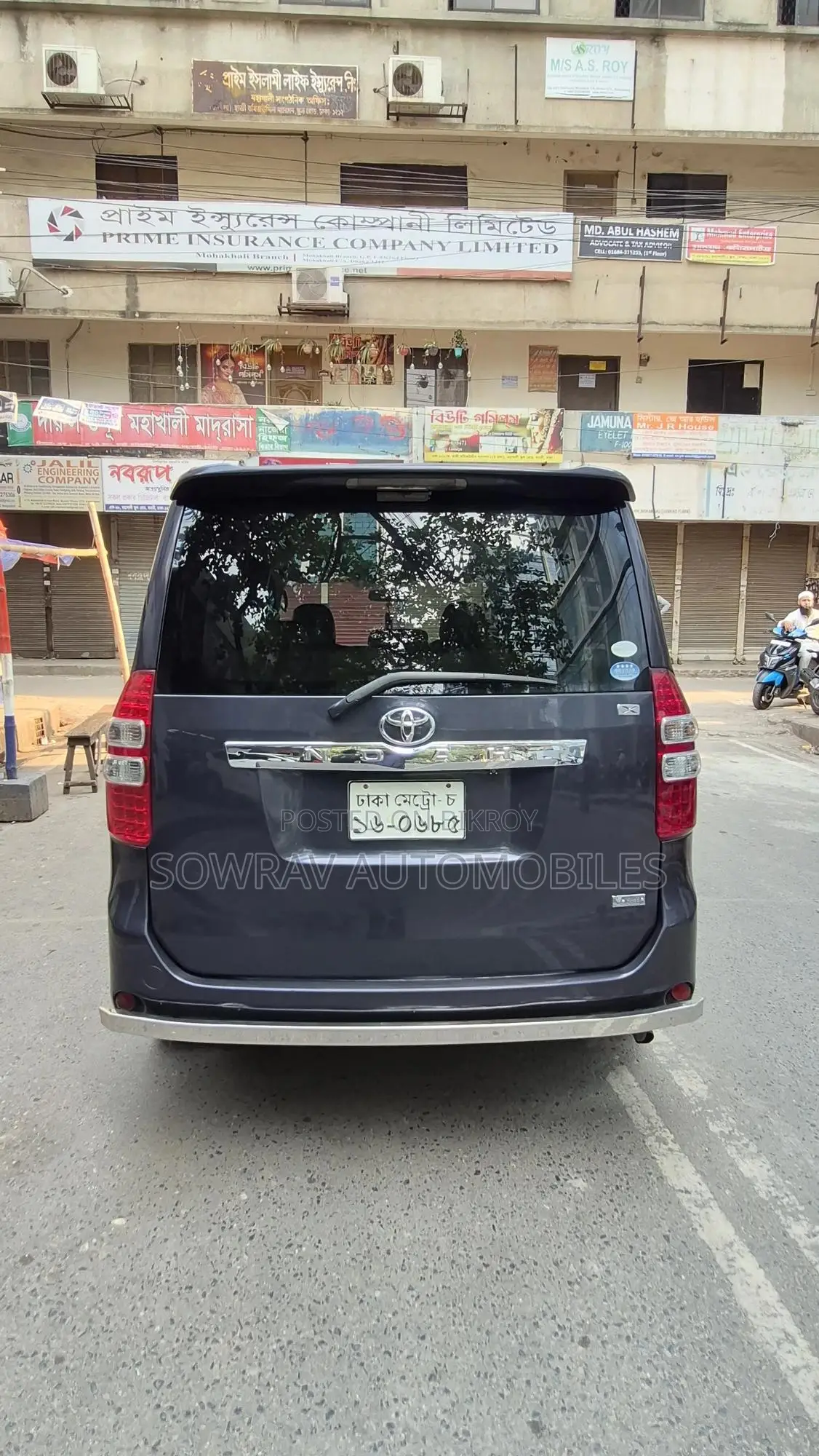Toyota Noah 2011 Gray