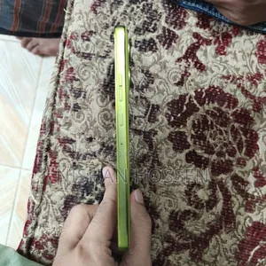 Motorola Moto G86 Power 5G 128 GB Gold