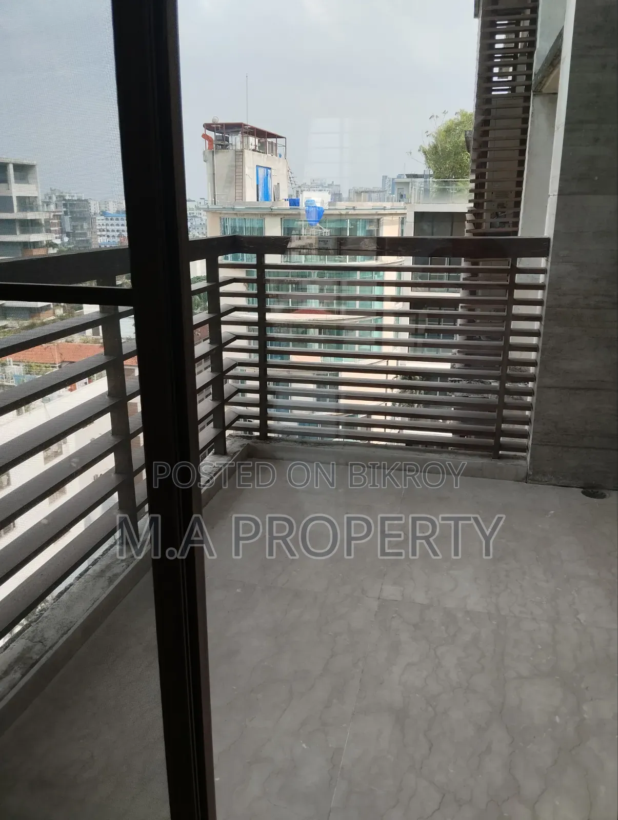 Furnished 4bdrm Apartment in Navana, Baridhara for Rent