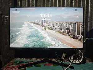 Desktop Computer MSI Model 8GB AMD SSD 128GB