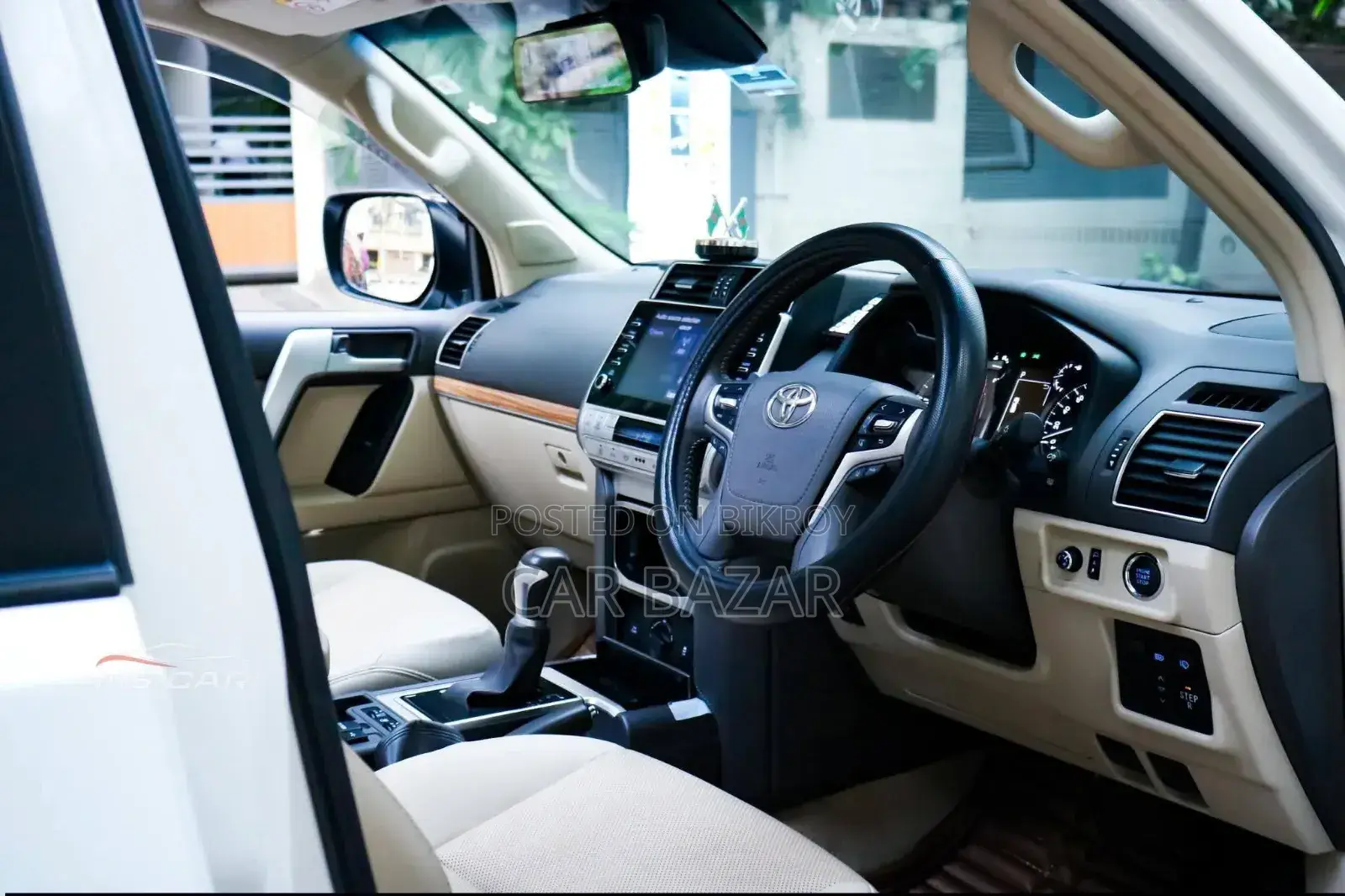 Toyota Land Cruiser Prado 2.7 2022 Pearl