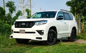 Toyota Land Cruiser Prado 2.7 2023 পার্ল