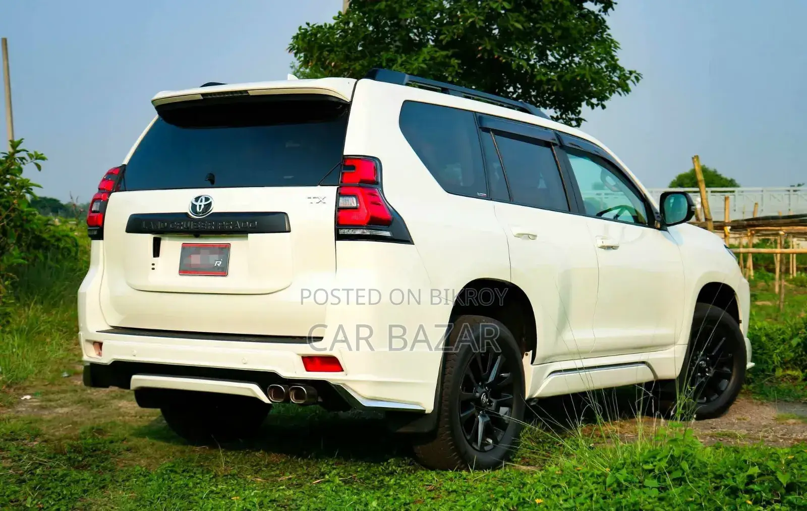 Toyota Land Cruiser Prado 2.7 2023 পার্ল