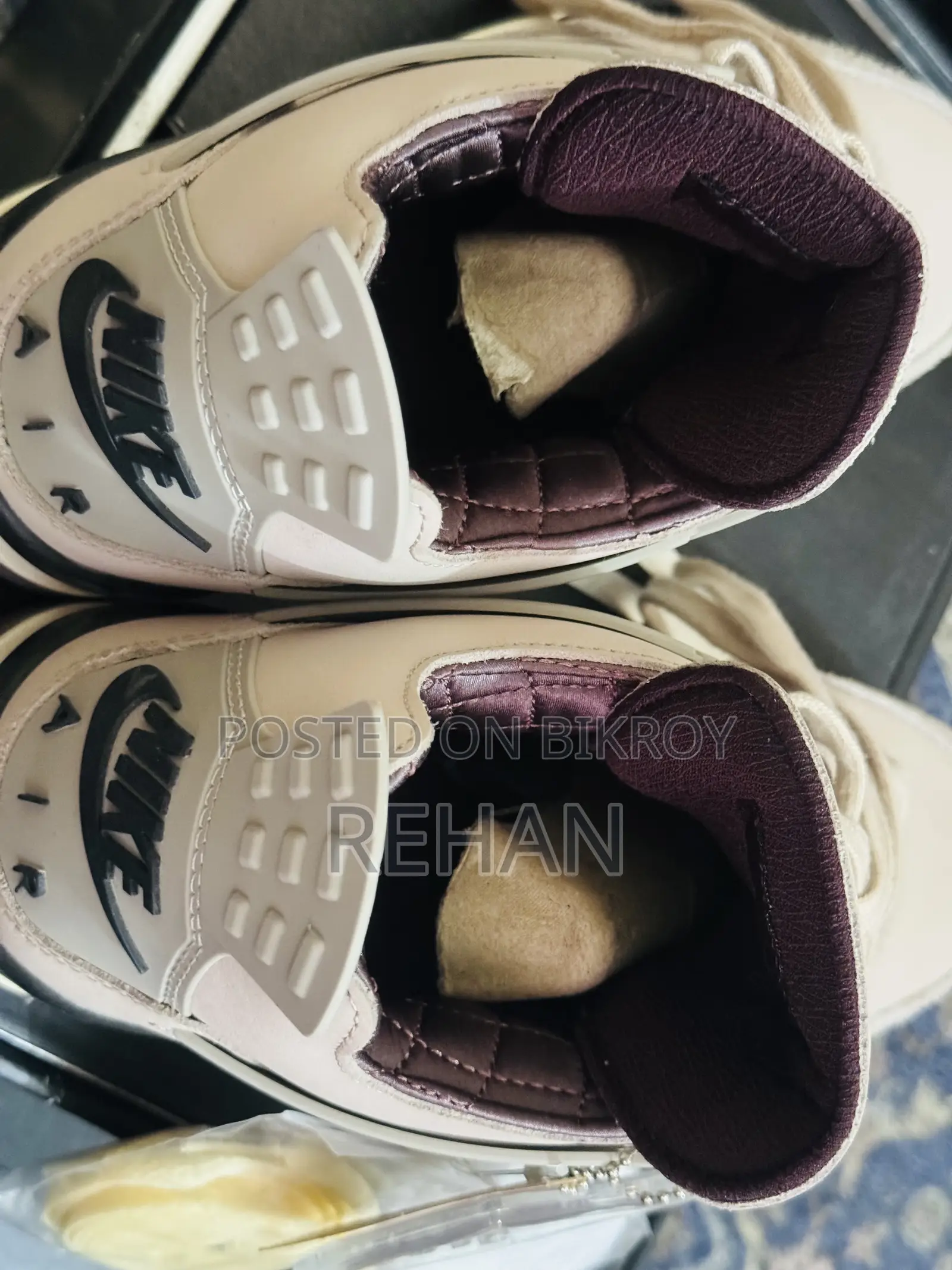 Air Jordan 4
