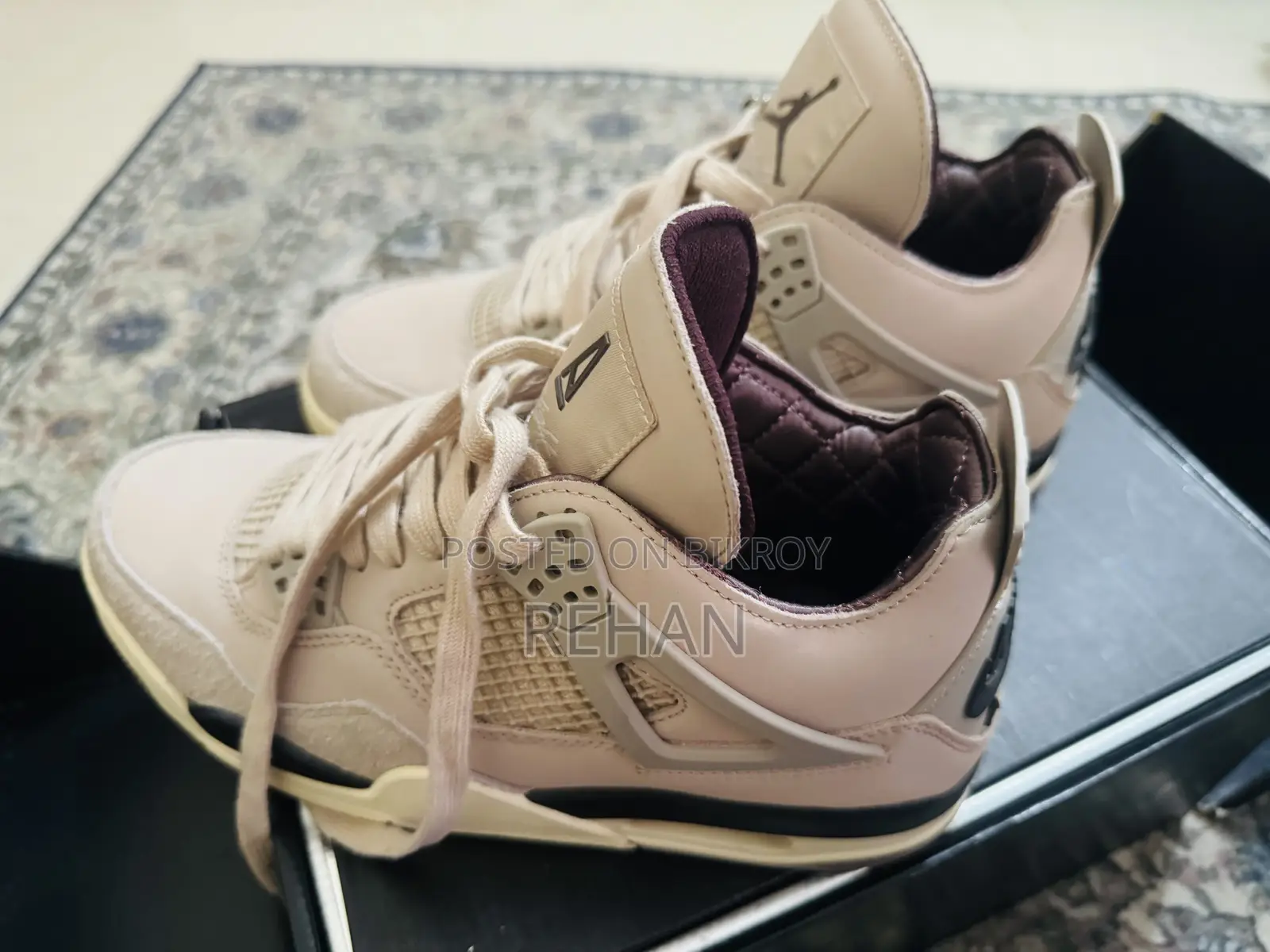 Air Jordan 4