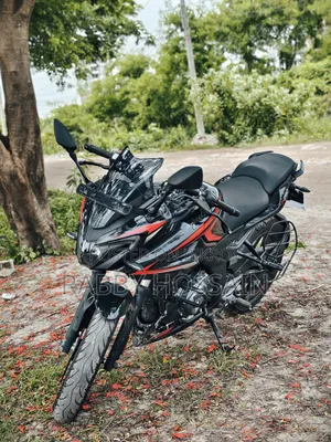 নতুন Bajaj Pulsar F250 2025 ব্ল্যাক