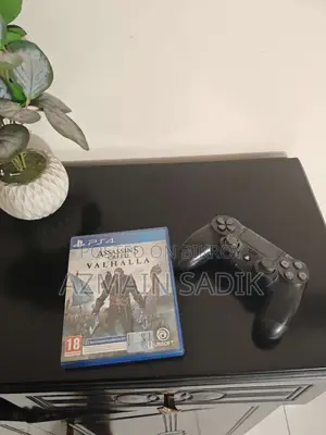 Ps4 Controller and Valhalla Cd