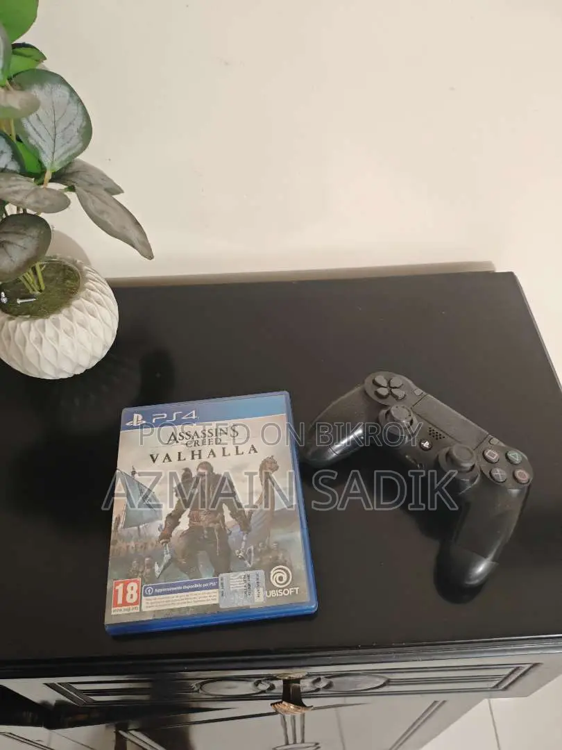 Ps4 Controller and Valhalla Cd