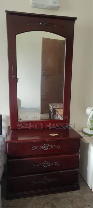 A High-Quality Wooden Dressing Table