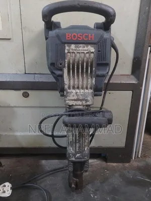হাই ম্যাটেরিয়াল রিমুভাল ব্রেকার মেশিন