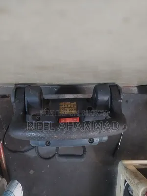 হাই ম্যাটেরিয়াল রিমুভাল ব্রেকার মেশিন