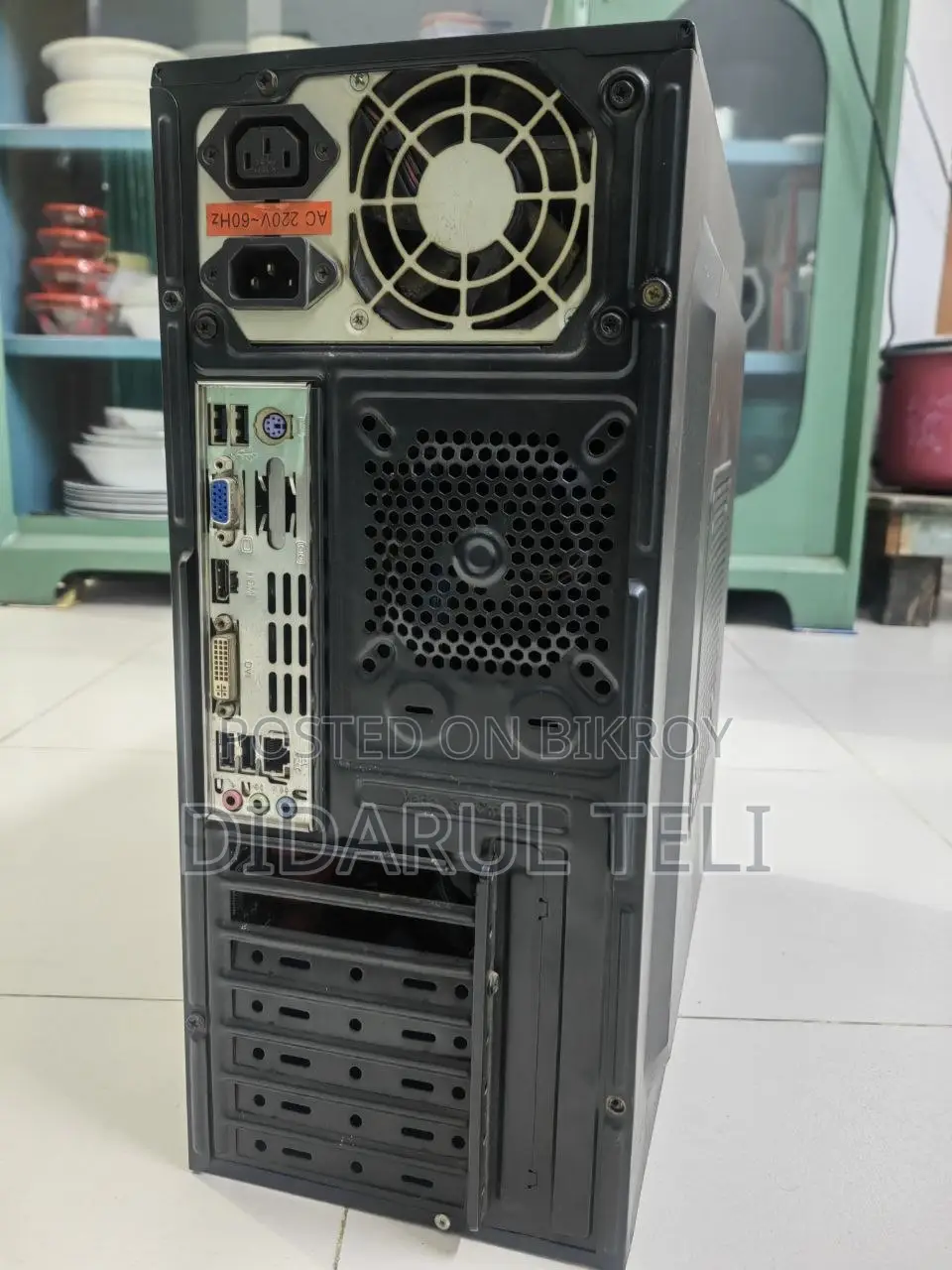 Desktop Computer 4GB Intel Core i3 SSD 128GB