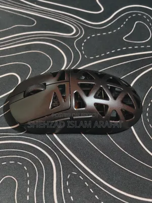Selling MCHOSE A7X Ultra Gaming Mouse.