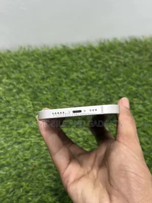 Apple iPhone 13 128 GB White