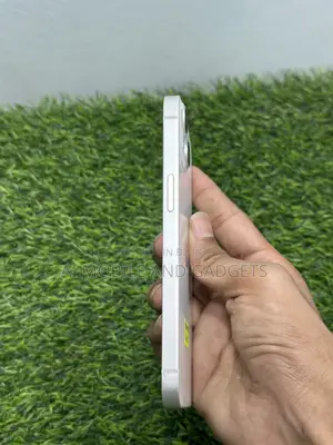 Apple iPhone 13 128 GB White