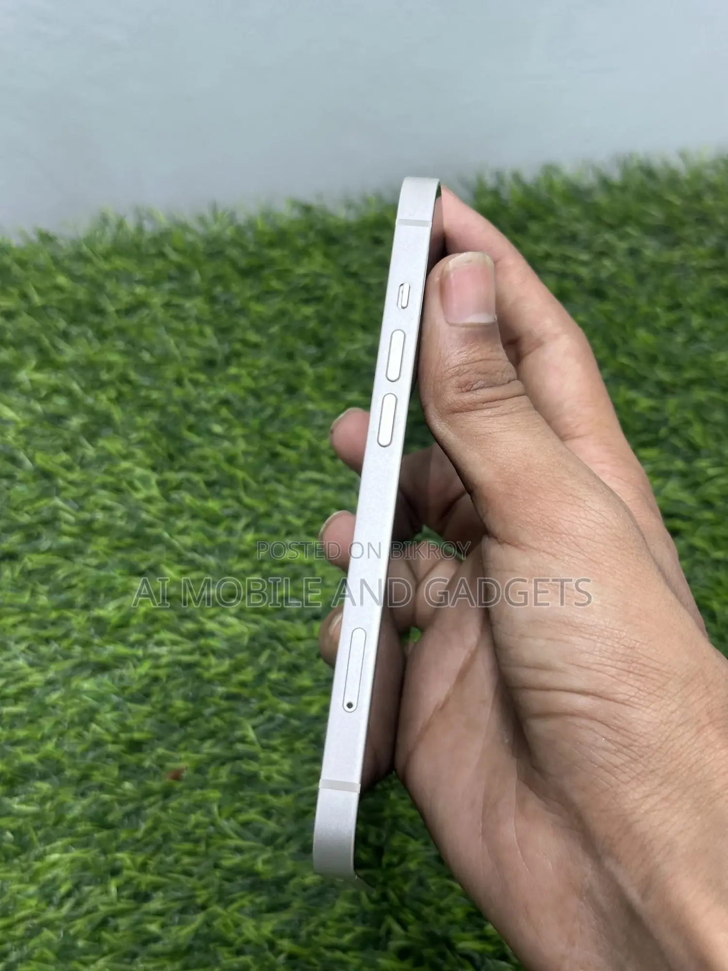 Apple iPhone 13 128 GB White
