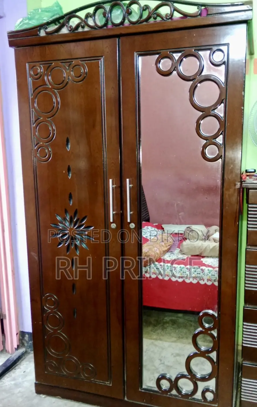 Almari Sale