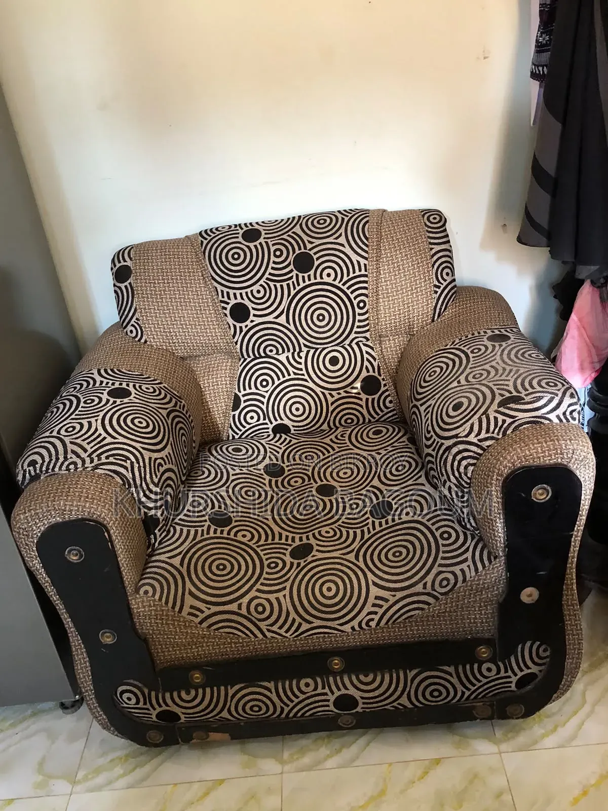 Sofa Set Selling