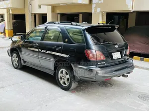 Toyota Harrier 3.0 V6 4WD 1999 Black
