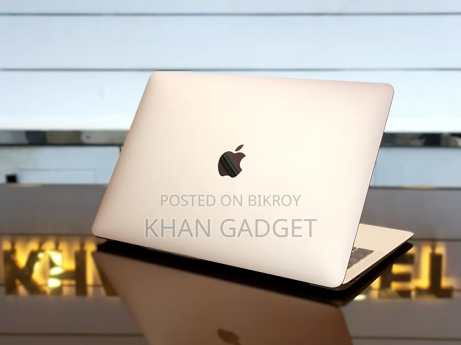 ল্যাপটপ Apple MacBook Air ২০১৯ ৮জিবি ইন্টেল কোর আই৫ এসএসডি ২৫৬জিবি