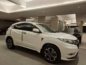 Honda Vezel 1.5 Hybrid 2WD 2014 Pearl