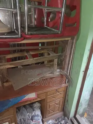 চার পার্ট এর আলমারি, কিং সাইজ বেড, ড্রেসিং টেবিল